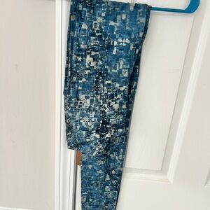 Chic Abstract Blue Leggings from Hands To Hearts - Brand New with Tags